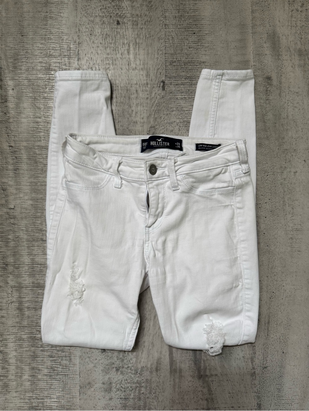 Hollister White Low Rise Distressed Skinny Jeans Size 00 Short
